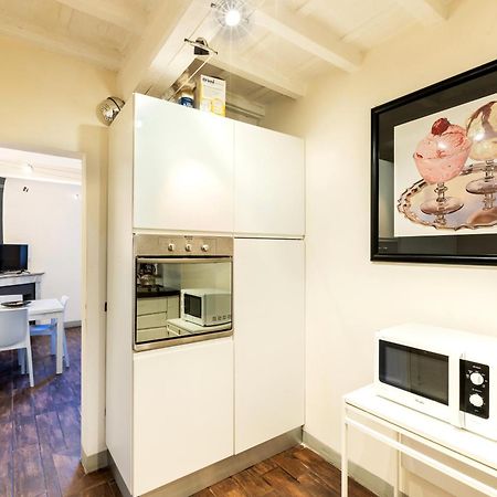 Historic Center Apartment - Next To The River, All Attractions - By Likehomeフィレンツェ エクステリア 写真