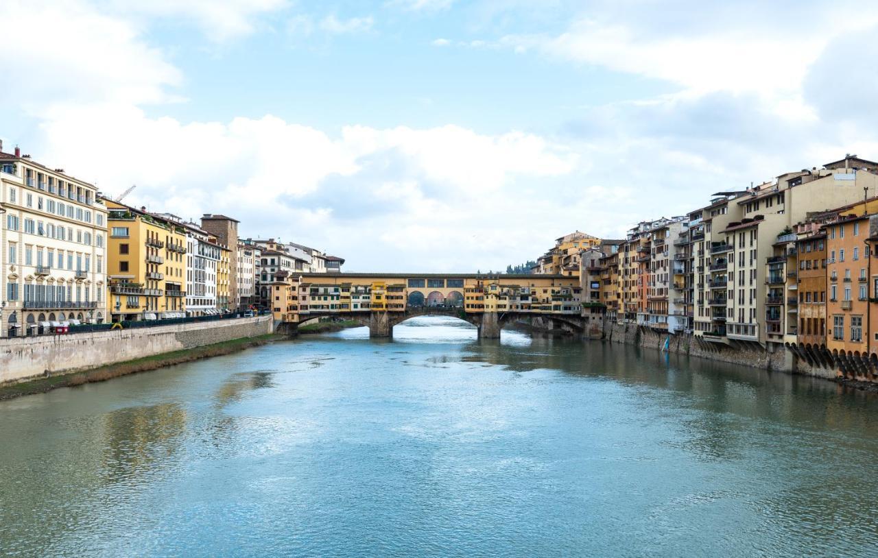 Historic Center Apartment - Next To The River, All Attractions - By Likehomeフィレンツェ エクステリア 写真